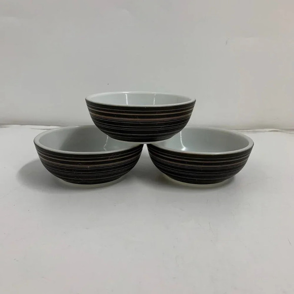 Corning‎ Ovenware Vintage Terra Matte Black Brown Stripes Milk Glass Berry Bowl - Picture 1 of 8